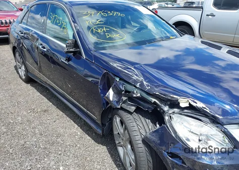 2013 Mercedes-Benz E 350 из США, поврежденный, VIN WDDHF5KB2DA692720